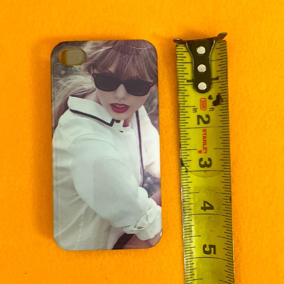 Taylor Swift RED era iPhone 4 & 4S Case - Picture 4 of 5